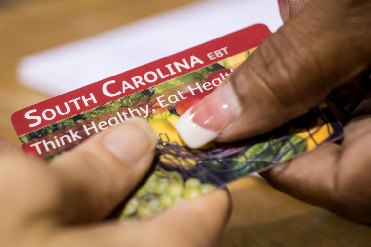 Bill would require SNAP EBT cards to have microchips to combat