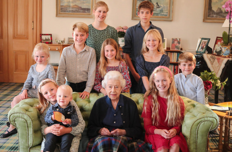 The photo of Queen Elizabeth II with her grandchildren and great-grandchildren that Getty says was "digitally enhanced."
