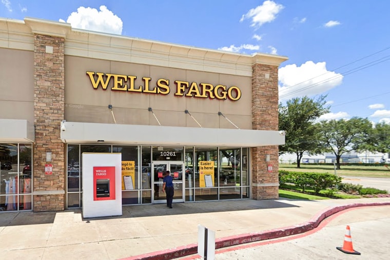 A Wells Fargo bank