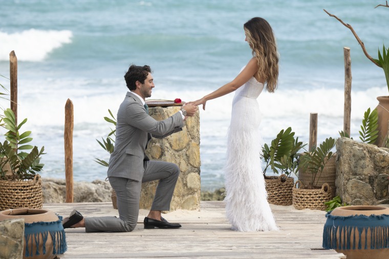 Joey proposing to Kelsey on "The Bachelor" Season 28 finale.
