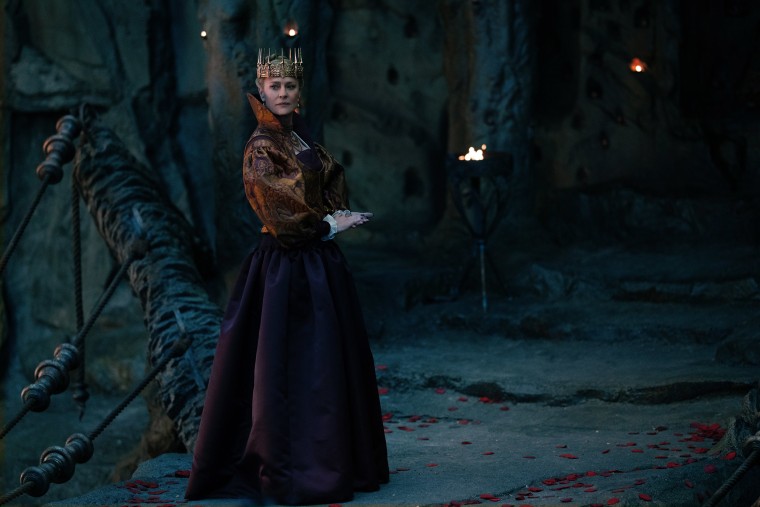 Damsel. Robin Wright as Queen Isabelle in Damsel. Cr. John Wilson/Netflix ©2024