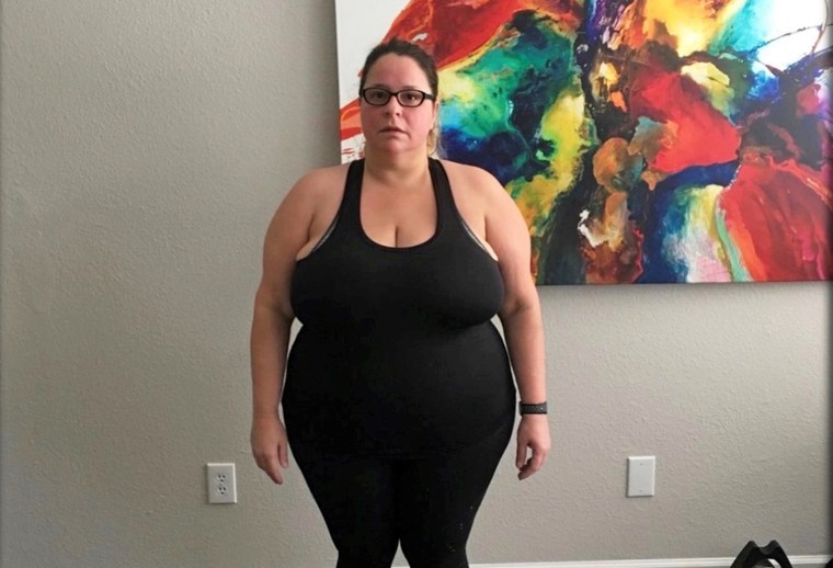 After losing her brother and father, Rebecca Poehlmann's weight climbed to 285 pounds.