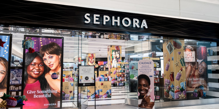  Beauty Insiders can get 30% off Sephora Collection products and up to 20% off select other items.