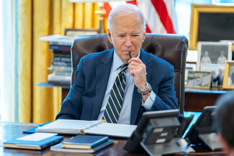 oval office white house desk telephone 