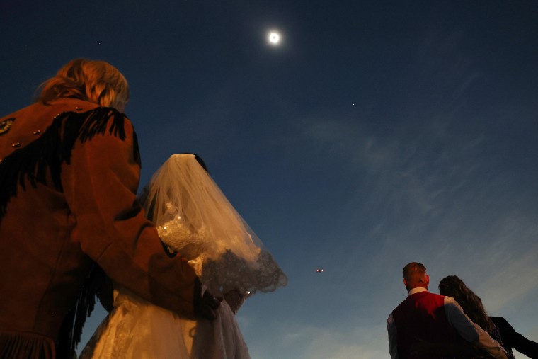 El festival 'Total Eclipse of the Heart' en Russellville, Arkansas, cuando la Luna cubrió por completo el Sol. 
