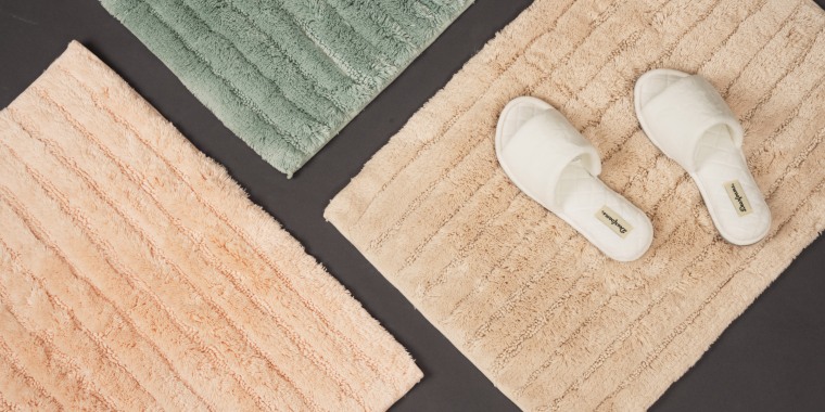 The most important feature to look for in a bath mat is absorbency, followed closely by a non-slip bottom, according to experts.