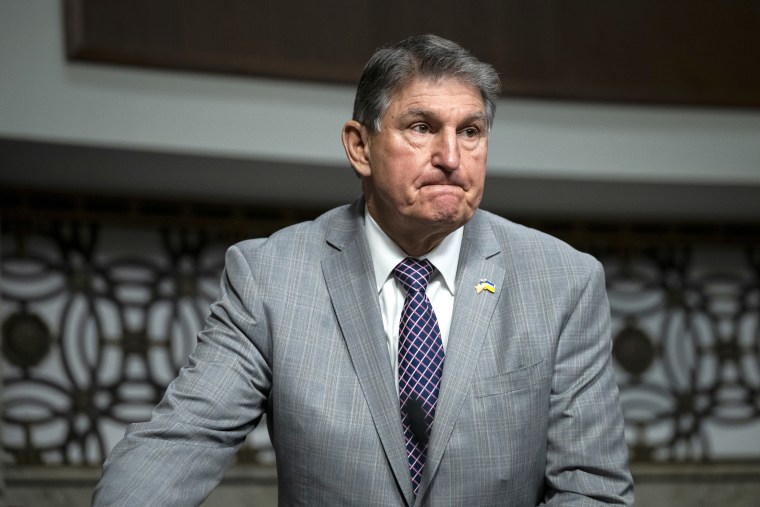 Manchin is only half-right about the need for congressional shame