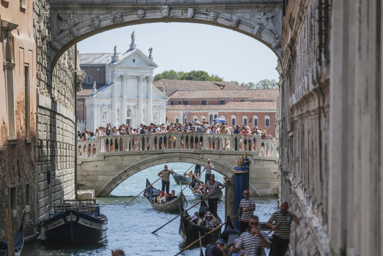 UNESCO Recommends Venice For Endangered Heritage List