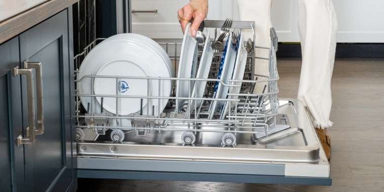 How to clean a dishwasher, according to experts