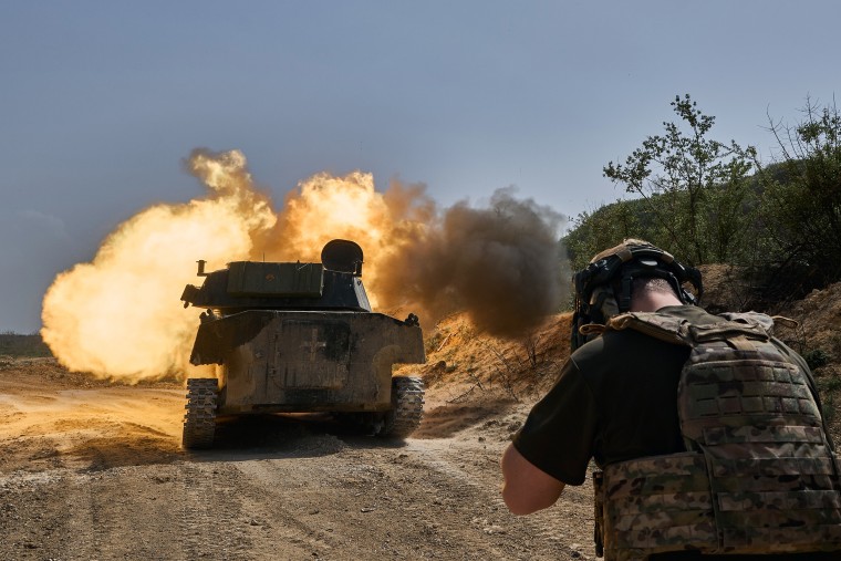 Image: Ukrainian Artillery Position On Kherson Frontline