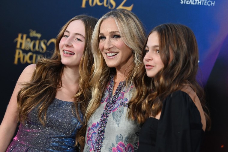 Sarah Jessica Parker (with twins Marion and Tabitha in 2022) says her parents restricted sugar — and it backfired.