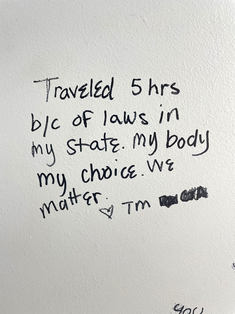 abortion clinic florida bathroom messages