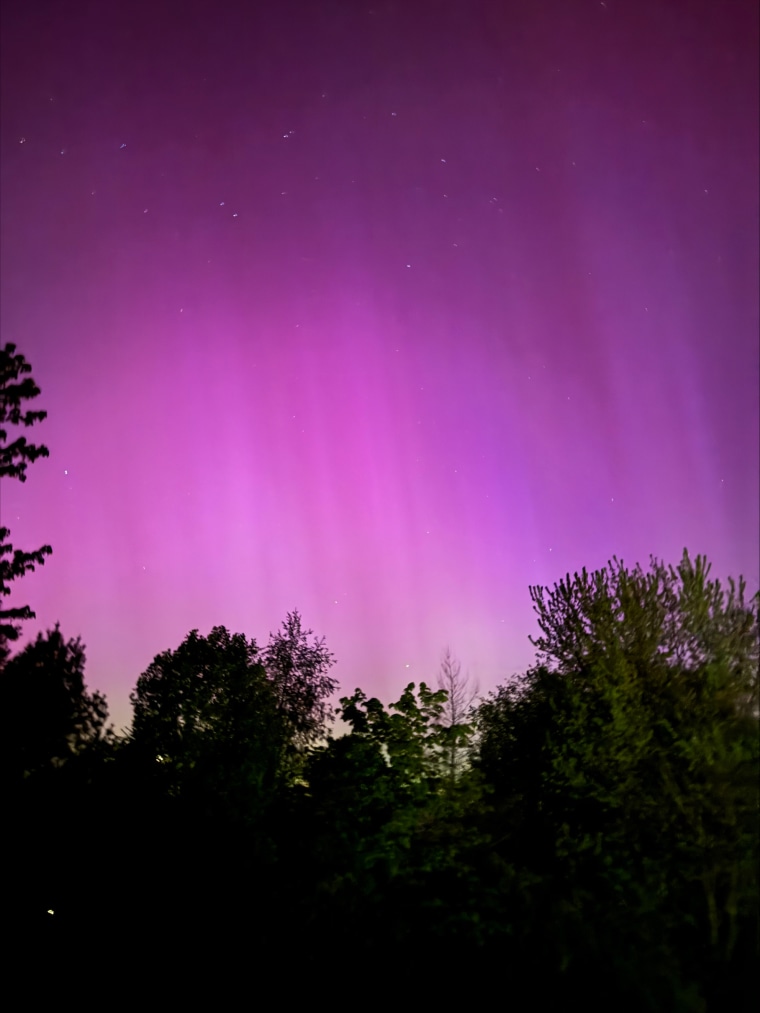 Auroras Illuminate The Night Sky Around The World - Community | The ...