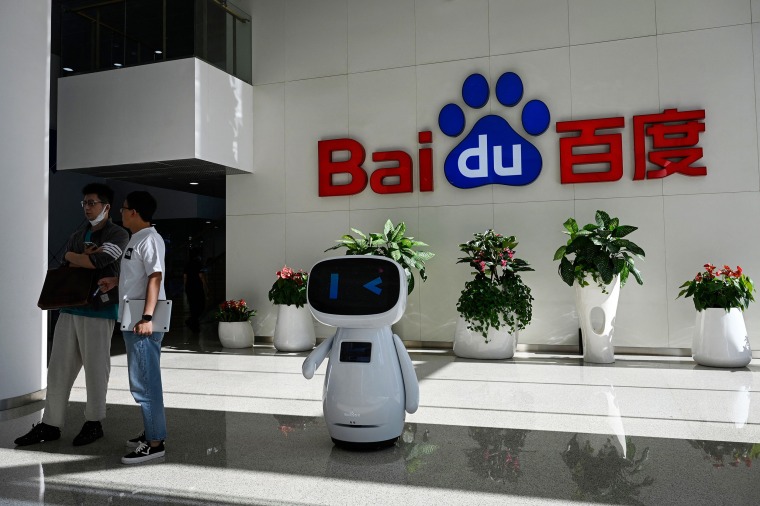 A top public relations executive from Chinese technology firm Baidu apologized Thursday after she made comments in a series of videos that critics said glorified a culture of overwork.
