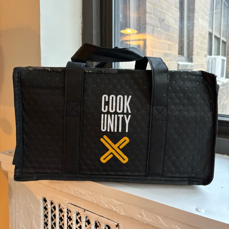 Black bag packaging Cookunity meals
