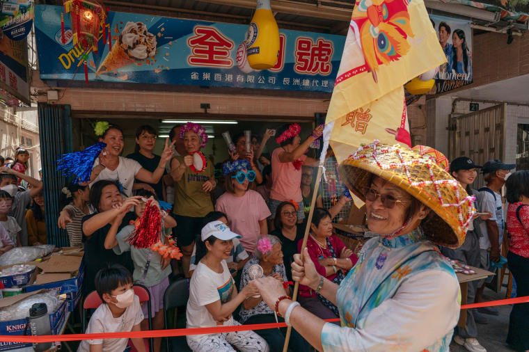 Cheung Chau Bun Festival is staged to mark the Eighth day of the Fourth Month, in the Chinese calendar, which coincides with the local celebration of Buddha's Birthday.