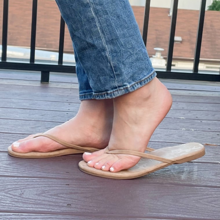 Best flip flops for women tested by editors approved by pros