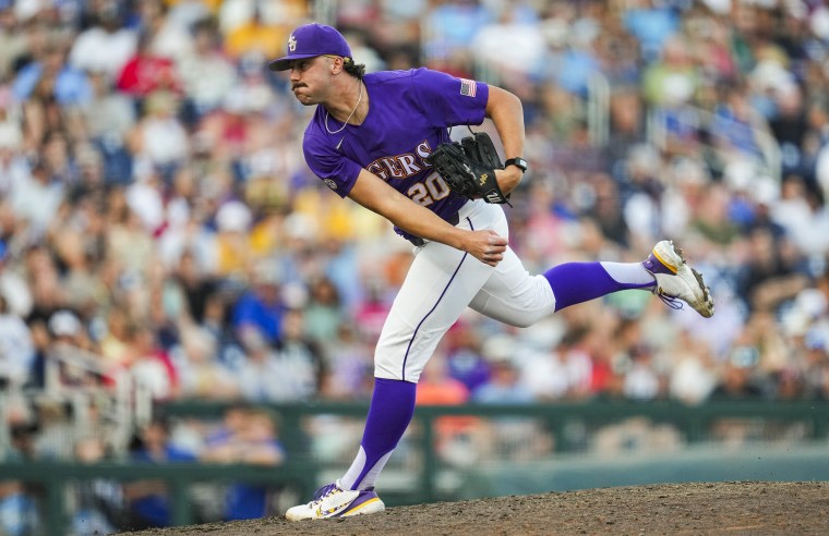 Paul Skenes pitching for LSU in the 2023 College World Series.