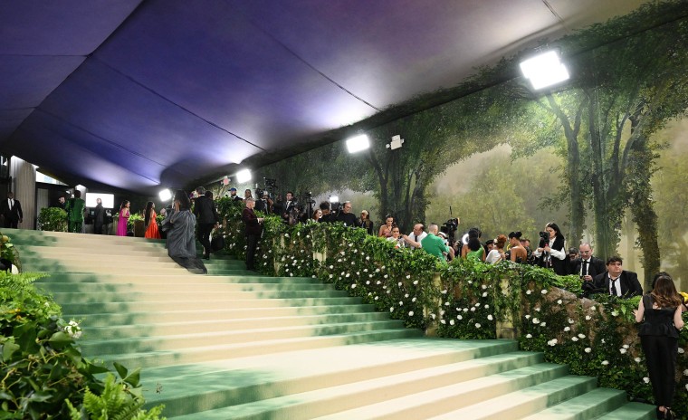 Image: The 2024 Met Gala: "Sleeping Beauties: Reawakening Fashion" - Arrivals