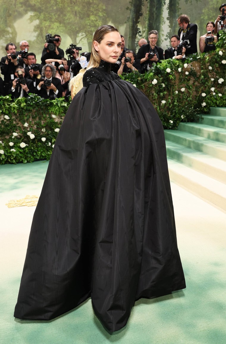 Image: The 2024 Met Gala Celebrating "Sleeping Beauties: Reawakening Fashion" - Arrivals