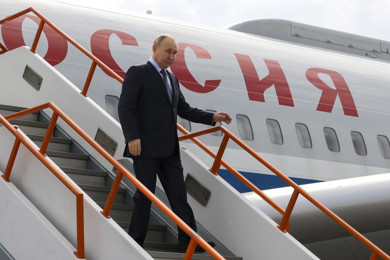 Putin Llega A Corea Del Norte En Su Primera Visita Al País En Décadas Cuando Busca Apoyo Para Su 0585