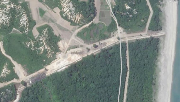 Satellite images show an apparent wall structure on the border in Kangwon, north Korea.