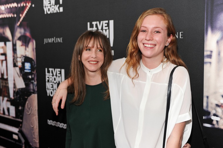 Hannah Einbinder Shares Pics Of Mom Laraine Newman Reacting To Her