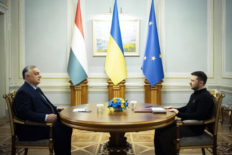 Orban e Zelenskyy na Ucrânia