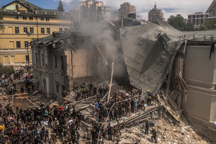 Image: destroyed building of Ohmatdyt Children's Hospital