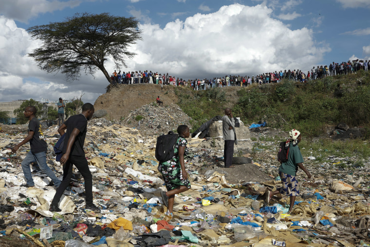 Kenyan police have announced the opening of an investigation after the discovery of six bodies in a landfill in the capital Nairobi on Friday.