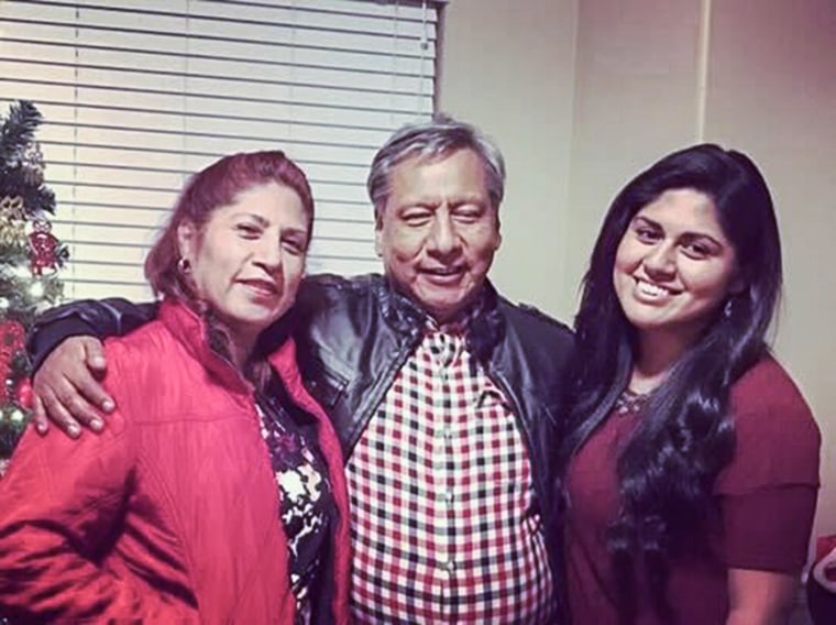 30-year-old Belyruth Ordóñez, right, with her parents.