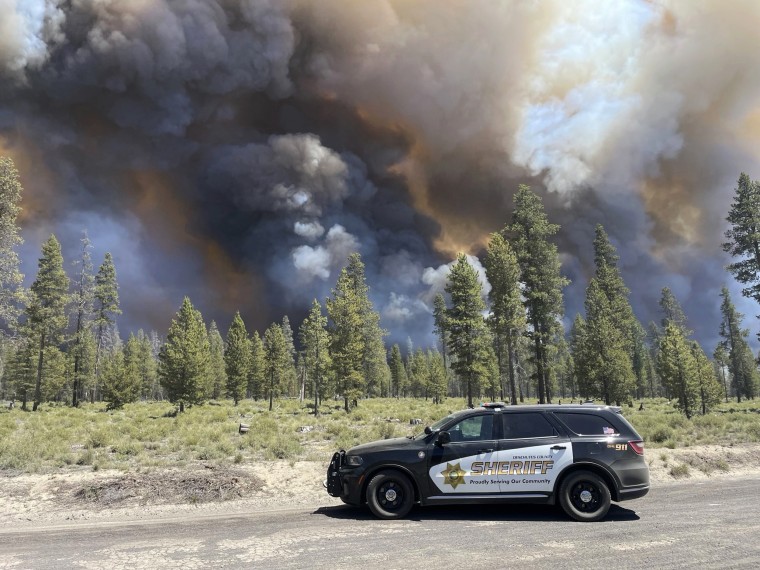 Wildfire near La Pine, Oregon