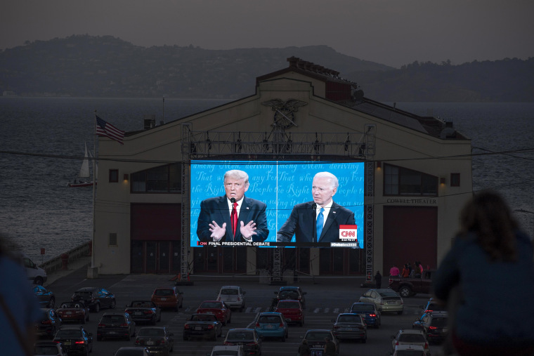 People Watch The Last Presidential Debate In San Francisco