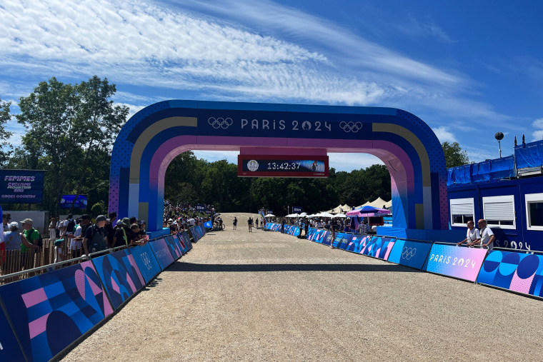 The 2024 Paris Olympic Games cross country cycling finish line.