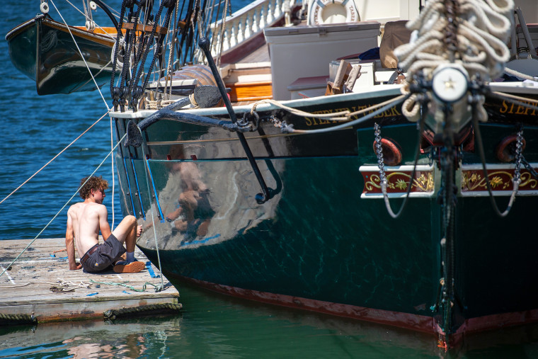 rockland maine vacationland deckhand worker