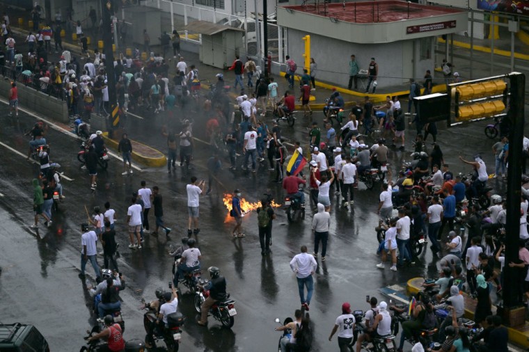 Al menos un muerto durante las protestas en rechazo al resultado a ...