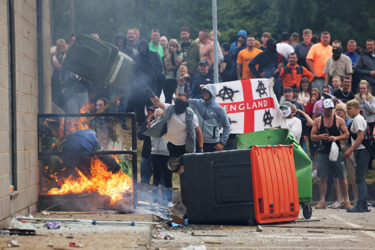 U K Far right Riots Spread Triggering Emergency Security Meeting
