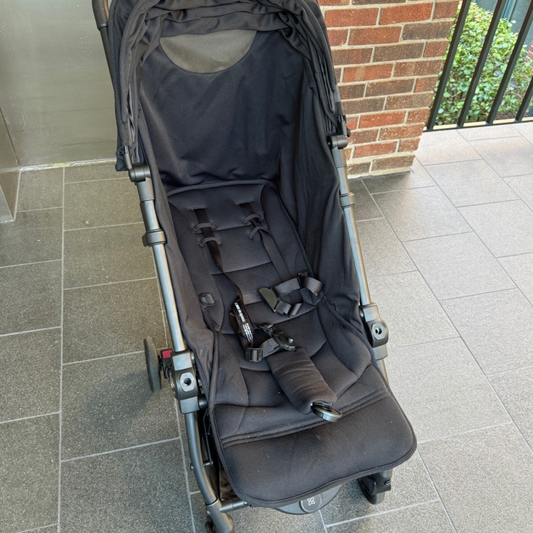 Silver Cross Jet 5 Travel Stroller tested and reviewed with photos