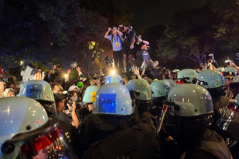 A brief standoff with police in Chicago on Thursday night.