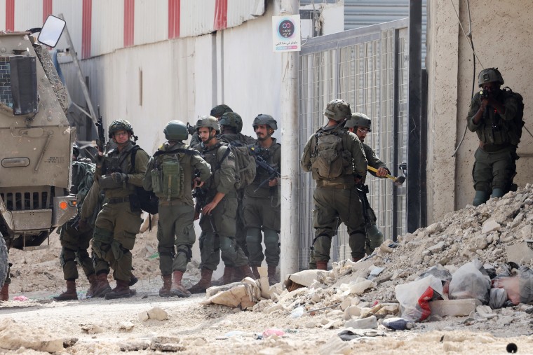 At least 10 Palestinians were killed in Israeli raids and strikes in several towns in the north of the occupied West Bank, a spokesman for the Red Crescent said on August 28. 