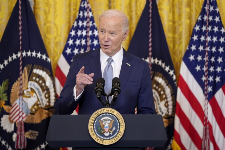 El presidente, Joe Biden, habla en la Casa Blanca, el 23 de febrero de 2024.
