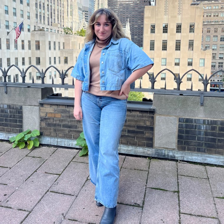 Hollister Low-Rise Lightweight Medium Wash Baggy Jeans