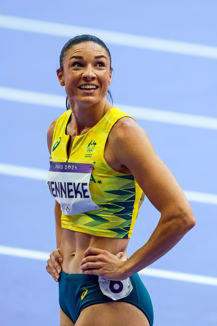 Videoda Nadya sikildi