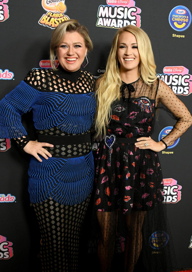 Kelly Clarkson and Carrie Underwood