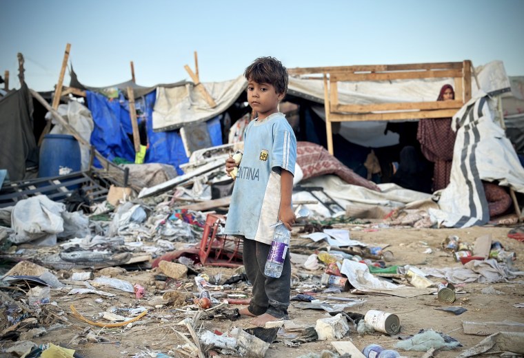 Israeli strike hits tents in the backyard of Aqsa Hospital