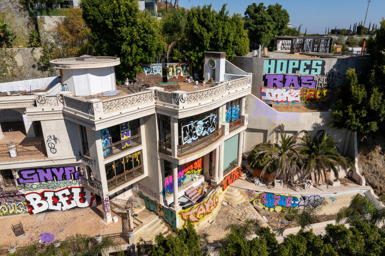 hollywood hills california abandoned mansion owner John Powers Middleton