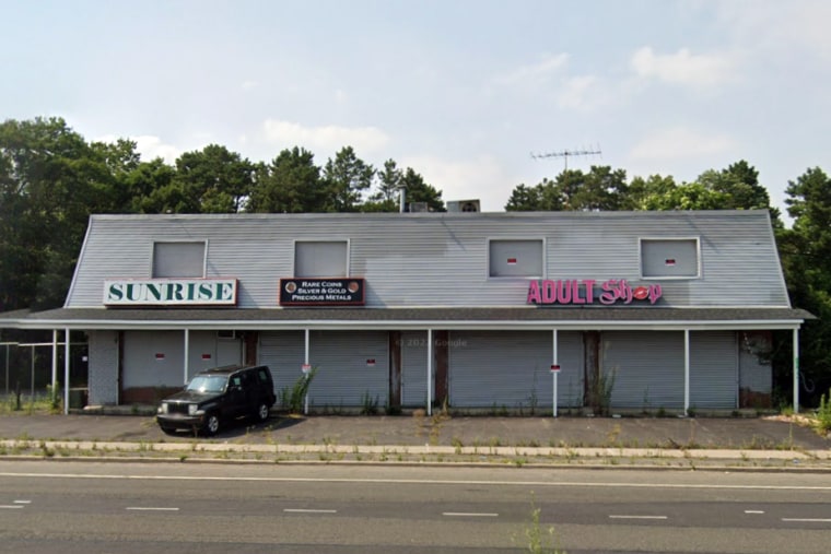 Location of brothels run and operated by George Trimigliozzi and Steven Arey in Holbrook, NY