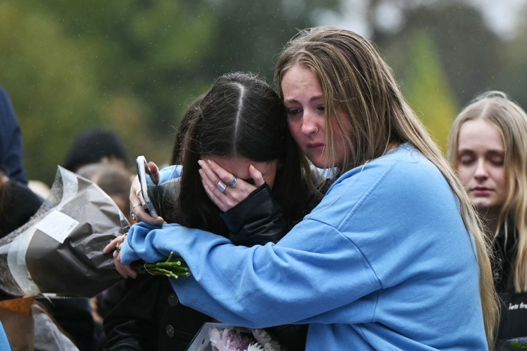 Hundreds of One Direction fans gather in London to sing, cry and say goodbye to Liam Payne.