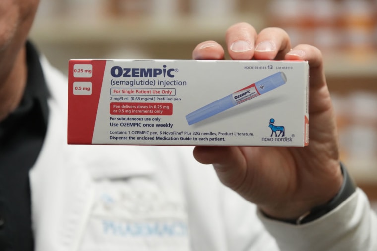 semaglutide alternatives reddit 🚨 A Reddit user ordered tirzepatide but got sermorelin instead. This isn't  just a mix-up; it's a warning. When meds come from unregulated sources,  patient safety is on the line. Stick with