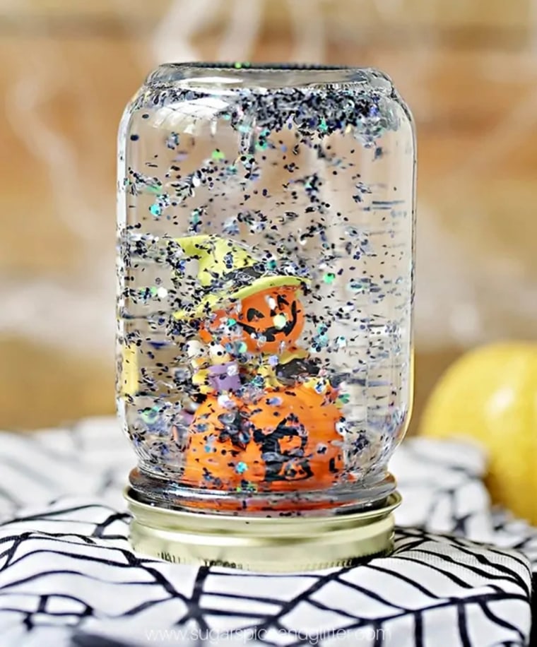 Halloween Snow Globe